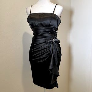 Juniors Short Homecoming/Prom Dress with Bow